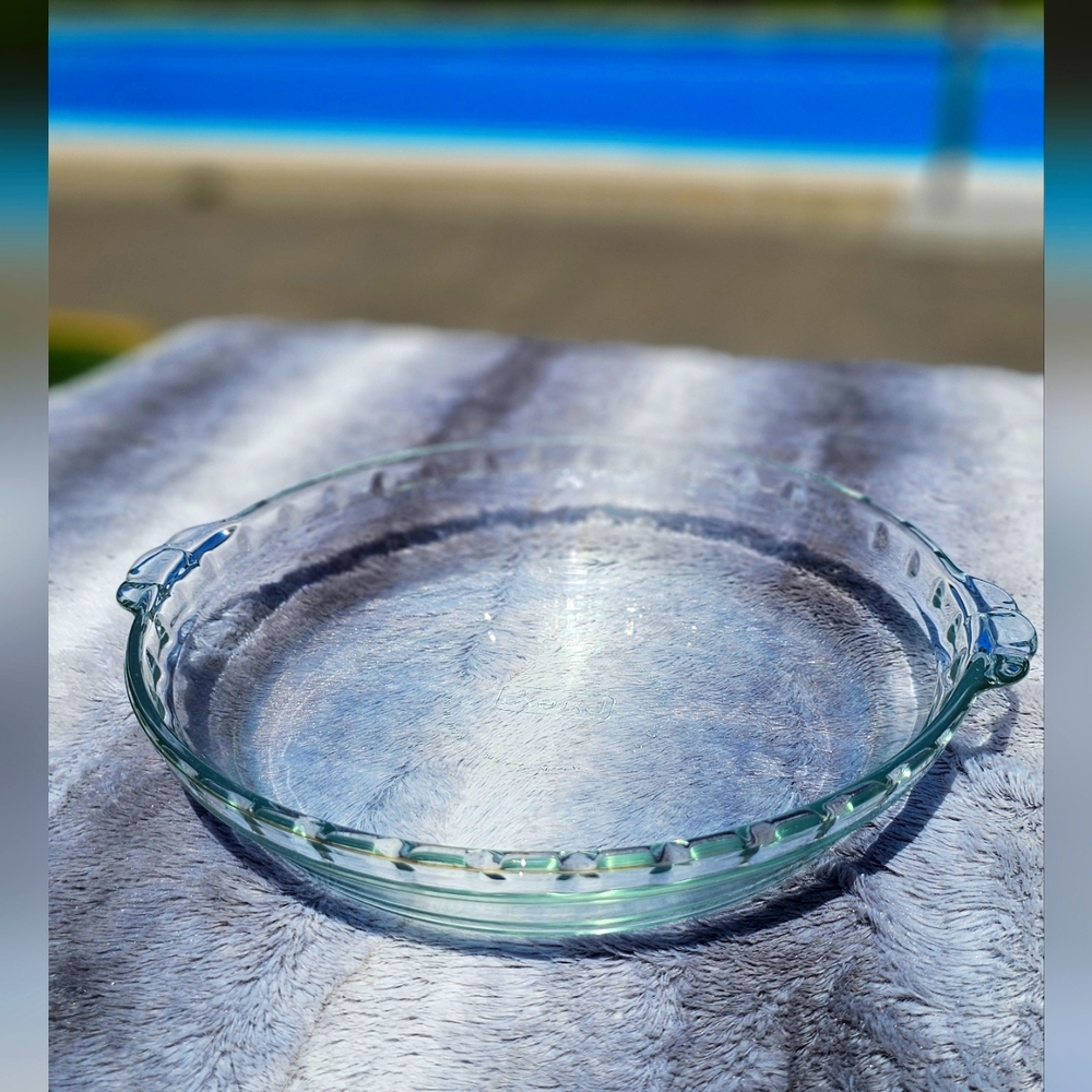 Pyrex Pie Dish Glass  # 229 9.5inch Green Tint Glass